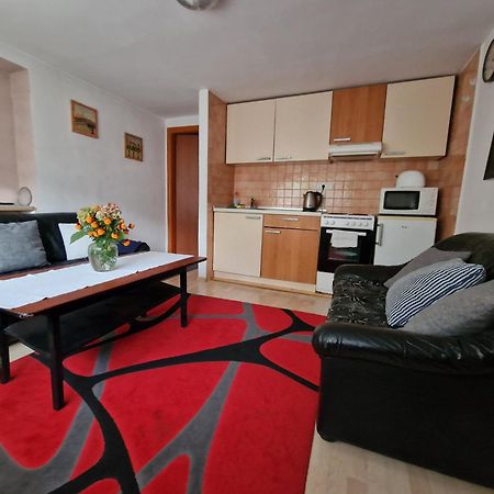 Apartment Near Center Сараєво Екстер'єр фото