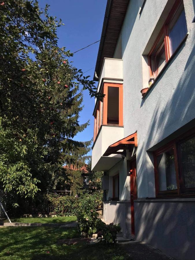Apartment Near Center Сараєво Екстер'єр фото