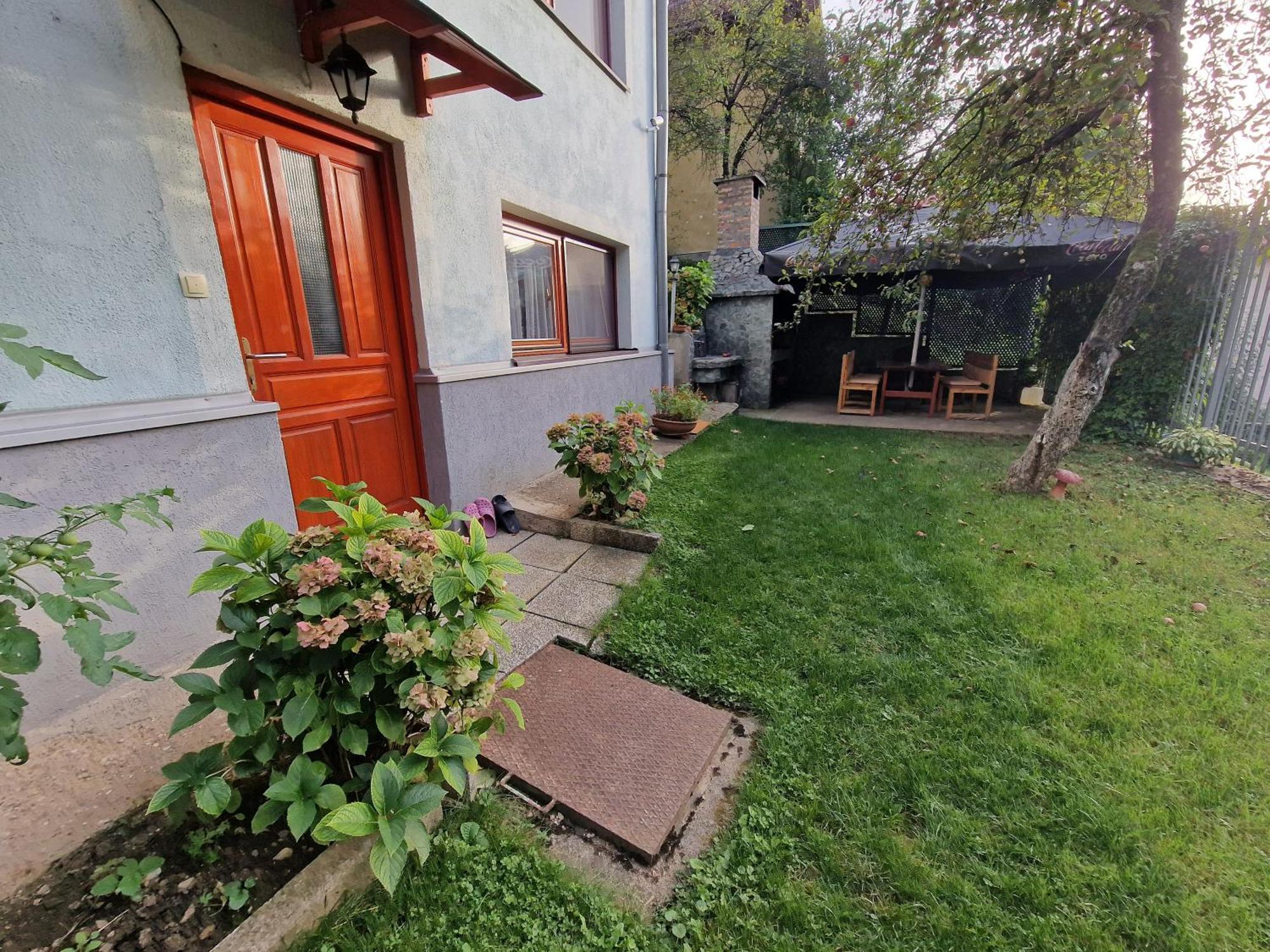 Apartment Near Center Сараєво Екстер'єр фото