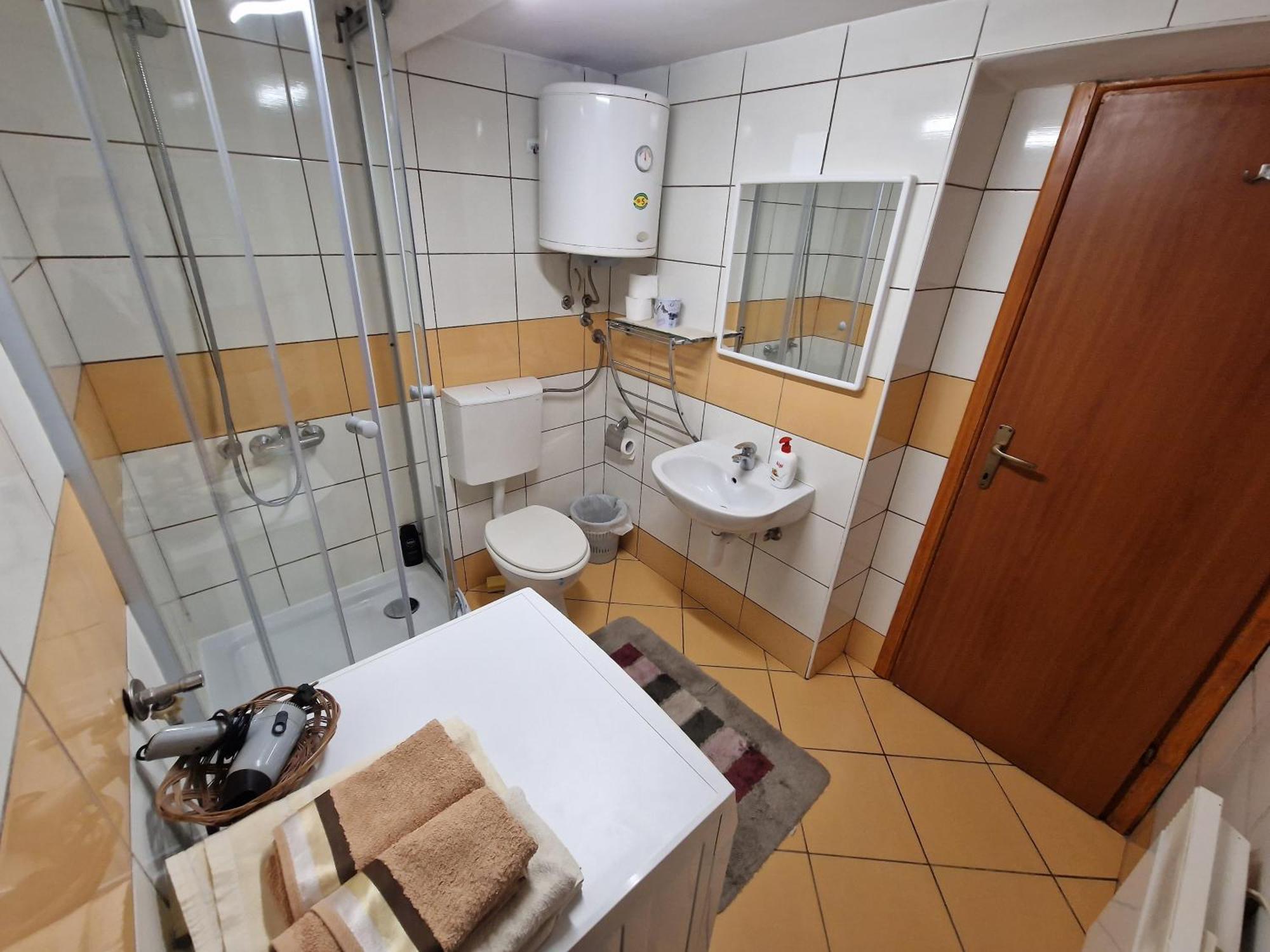Apartment Near Center Сараєво Екстер'єр фото